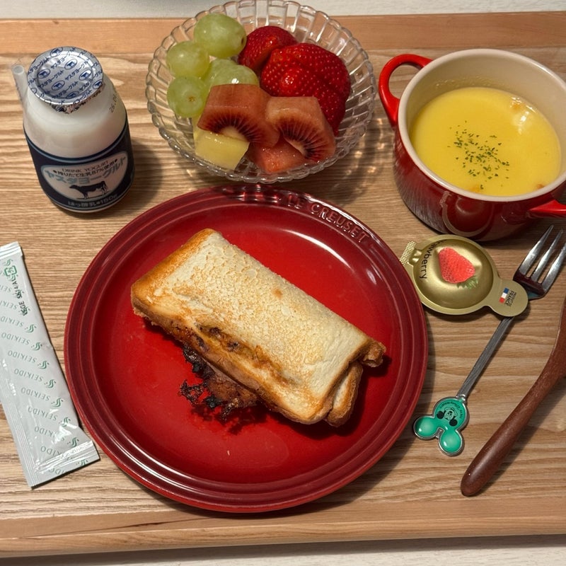 夕飯の残りでリメイクホットサンドの画像