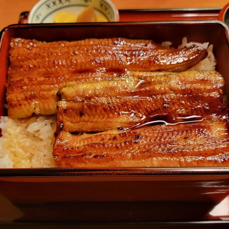 モト冬樹 愛犬のため鰻屋で早めの夕食の画像