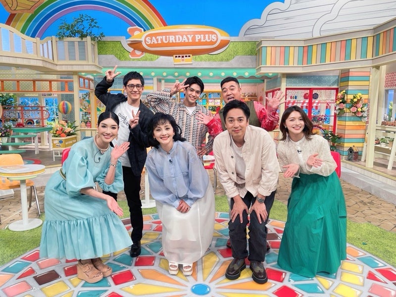 アンミカ 南果歩らとの集合shot