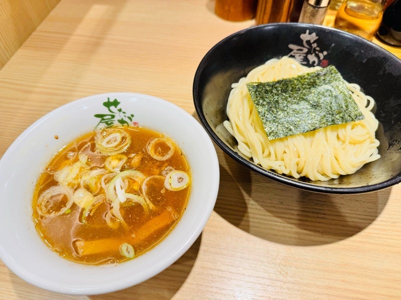 薬丸 羽田空港で晩御飯につけ麺の画像
