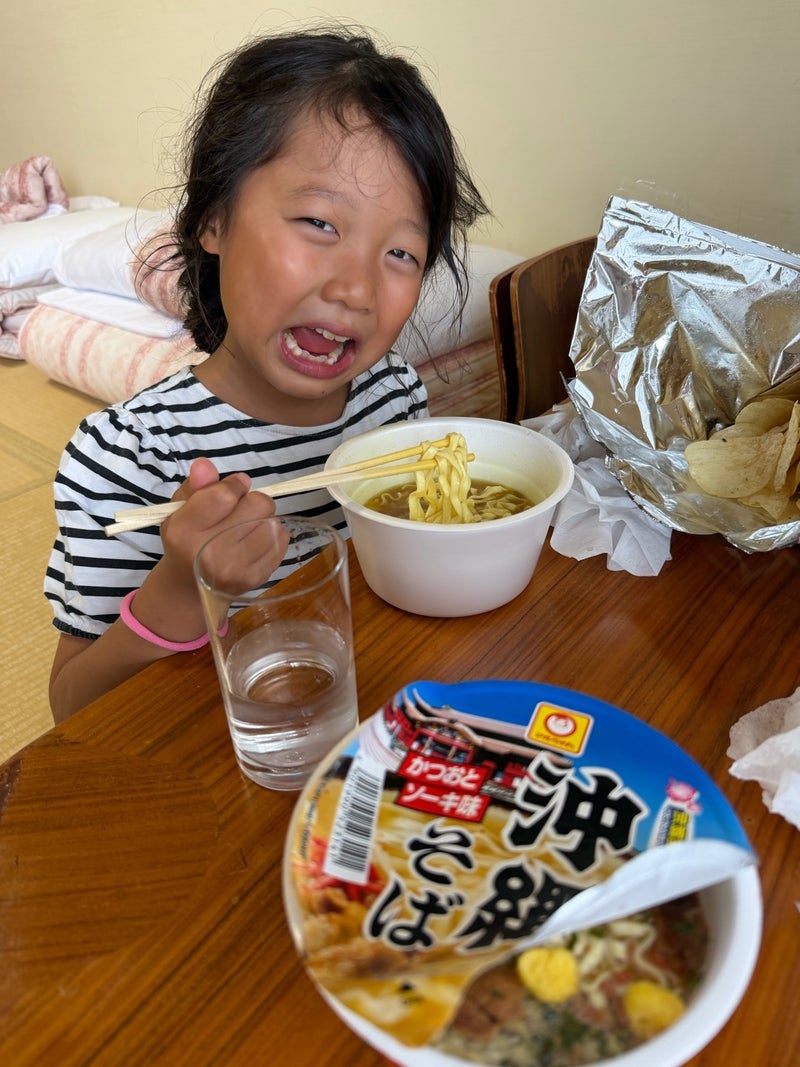 小原正子 プール後のカレーうどんの画像