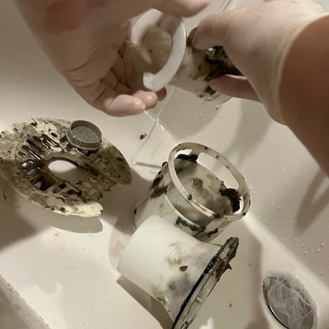 6年目のドラム式洗濯機から漏水の画像