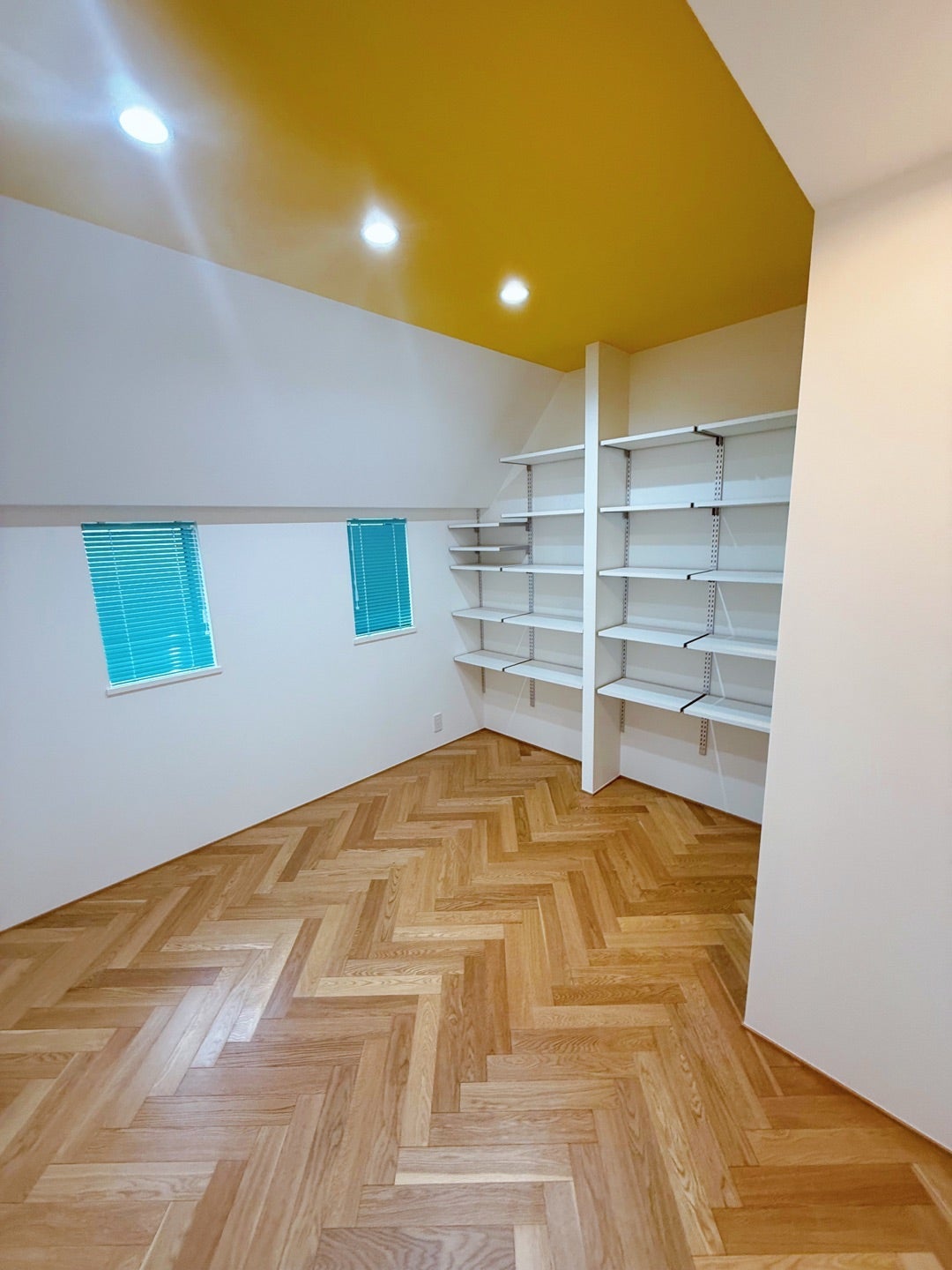 娘も大喜びしたカラフルな部屋