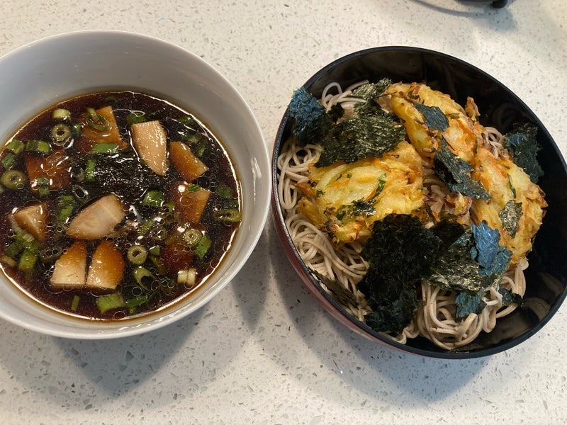 友人から頂いた鴨汁で食べたお蕎麦の画像