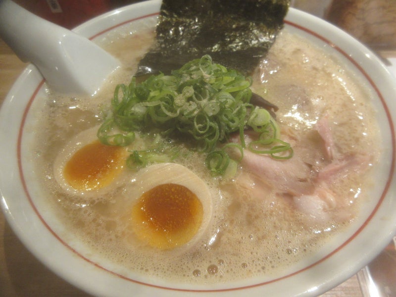 替玉もした博多ラーメンのランチの画像