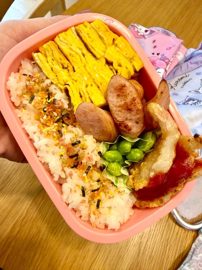 娘の大好物だけ詰めたお弁当の画像