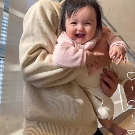 アレク 一日三食食べる次女の姿の画像