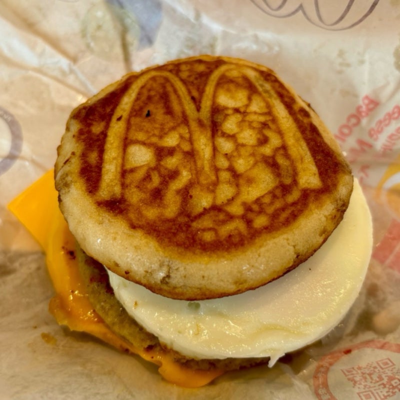 もうしばらく食べなくてよいマックの画像