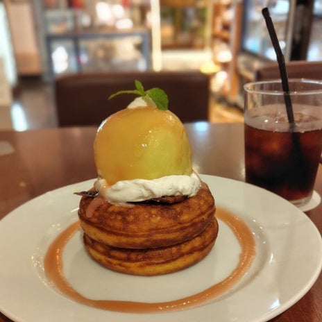 優待券を忘れ2970円のパンケーキの画像