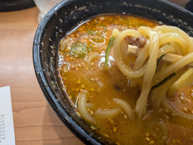 くら寿司で替え玉までした担々麺の画像