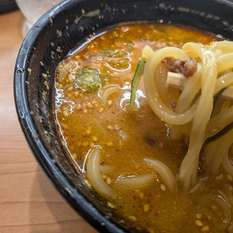 くら寿司で替え玉までした担々麺の画像