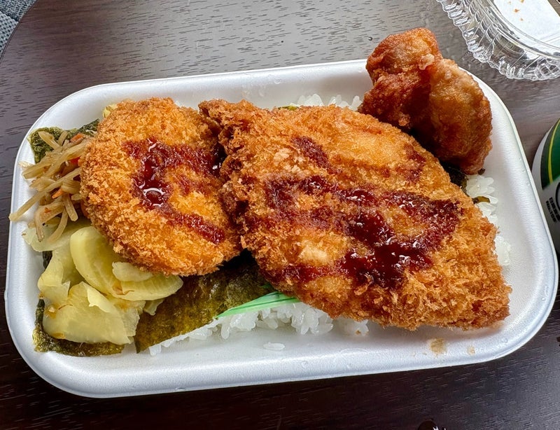 ほっともっとのタルタルがない弁当の画像