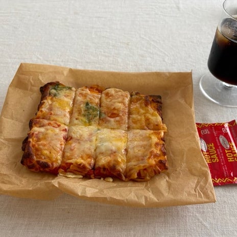 朝ピザと昼飲みのやらかし記録の画像