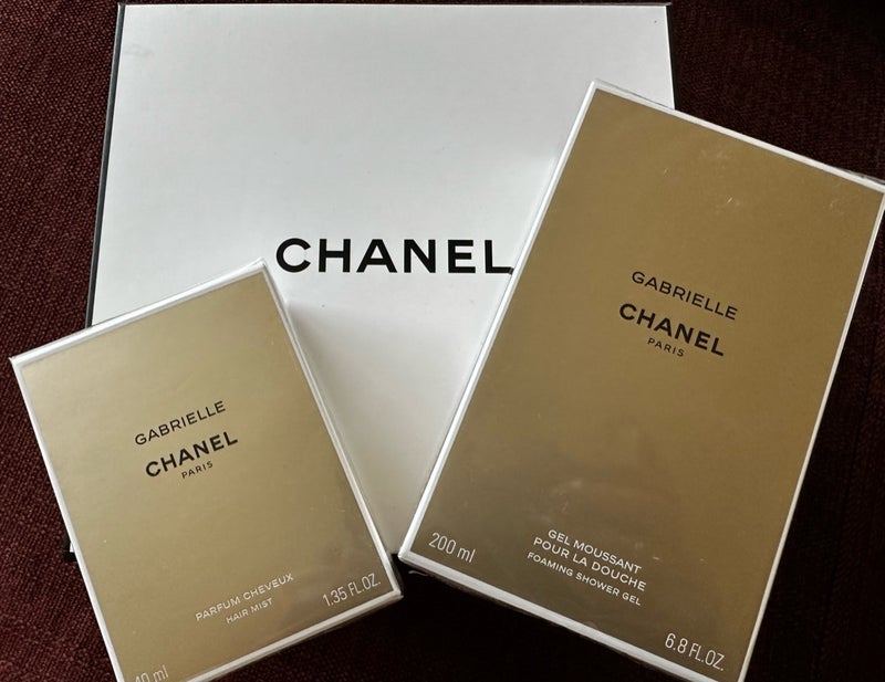 お誕生日に頂いたCHANELの品の画像