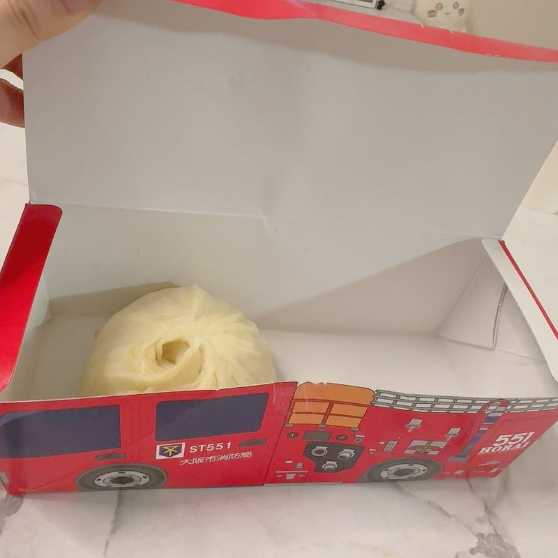 初めて見た豚まんの限定パッケージの画像