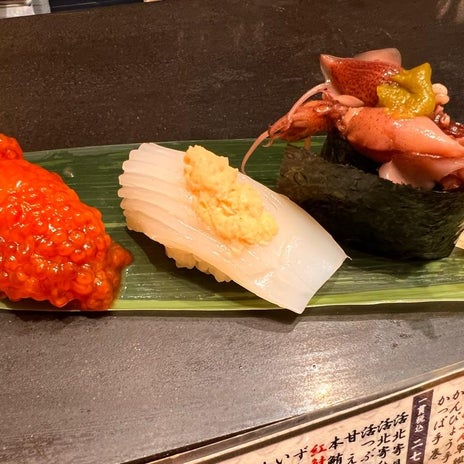 宮崎謙介 2日連続で立ち食い寿司の画像