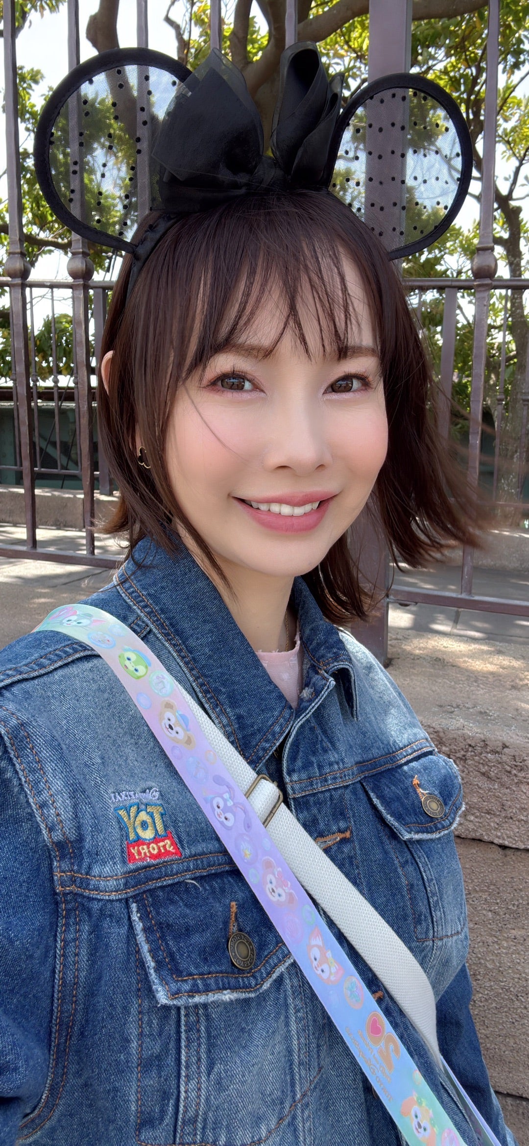 上原さくら 夫と2人でディズニー