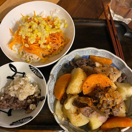 七味でメリハリをつけた肉じゃがの画像