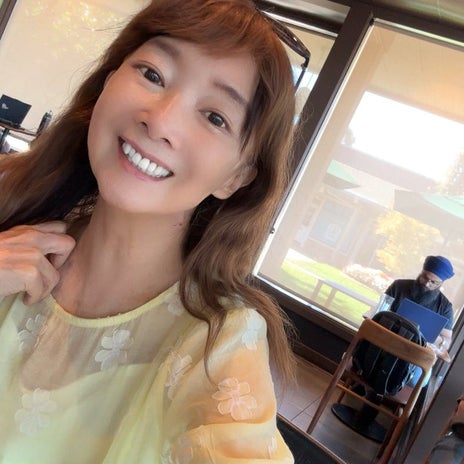 アグネス スタバでアイスティーの画像
