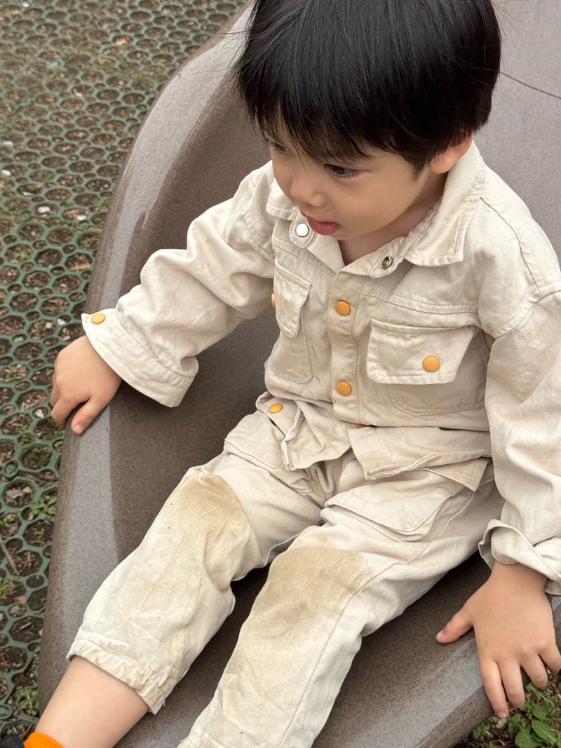 だいた 服が汚れるほど遊んだ息子の画像