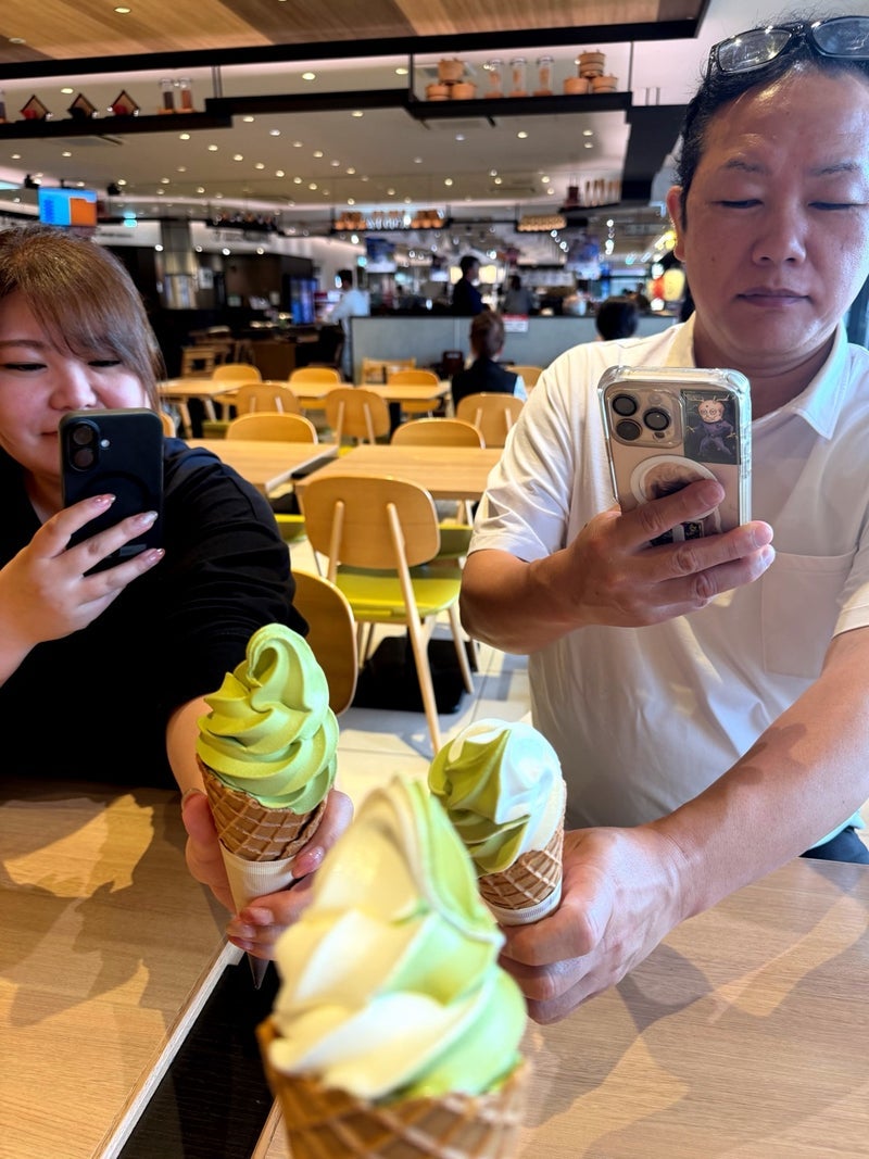 片岡愛之助 SAでソフトで乾杯の画像