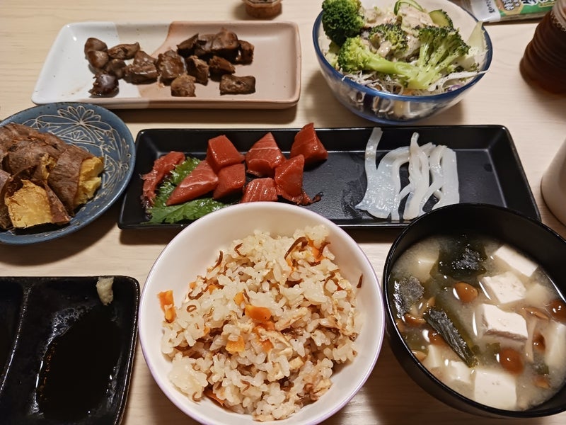 夏バテ気味で晩御飯を残した娘の画像