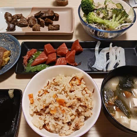 夏バテ気味で晩御飯を残した娘の画像