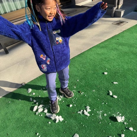 小原正子 氷ではずんでいた長女の画像