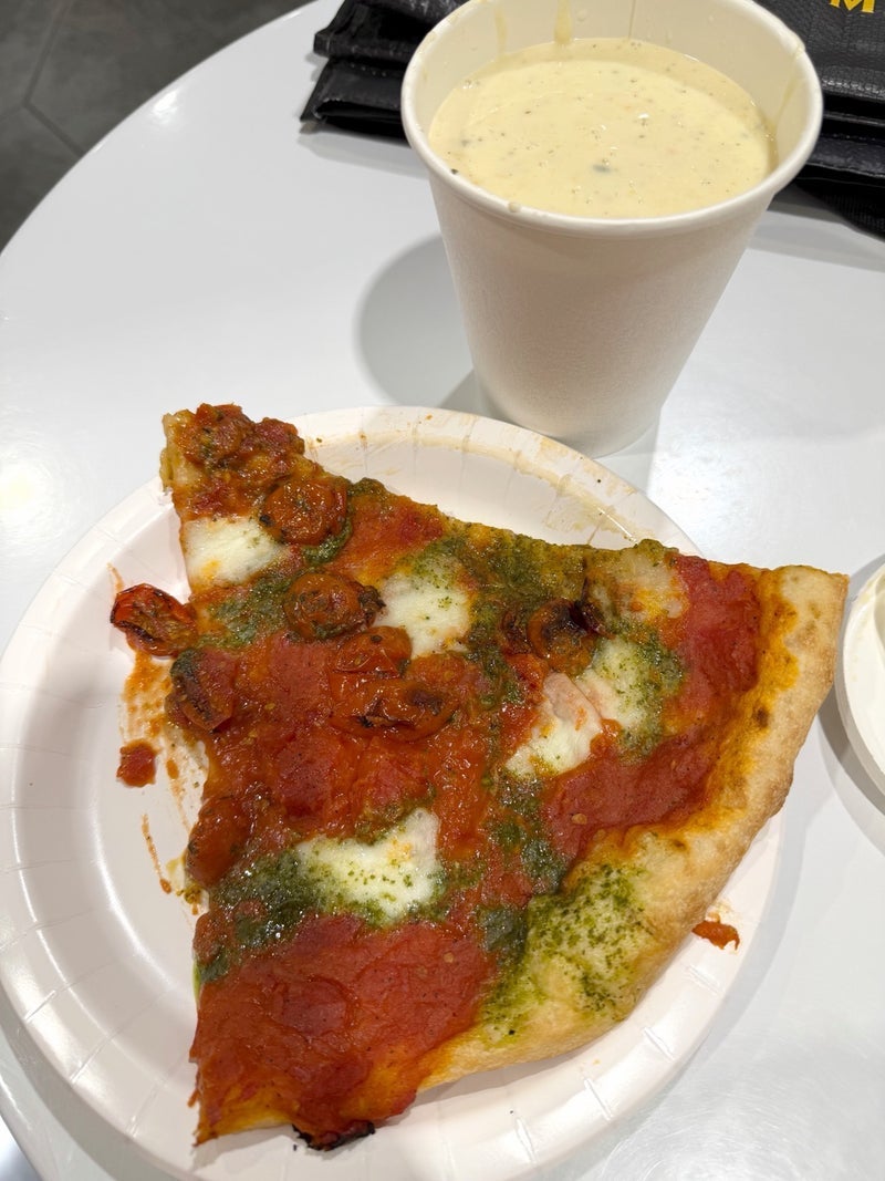 上原さくら コストコへお買い物の画像