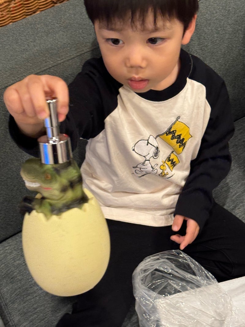 だいた 凄いオマケに食いついた息子の画像