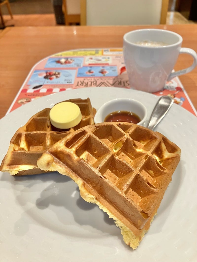 ファミレスの税込429円モーニングの画像