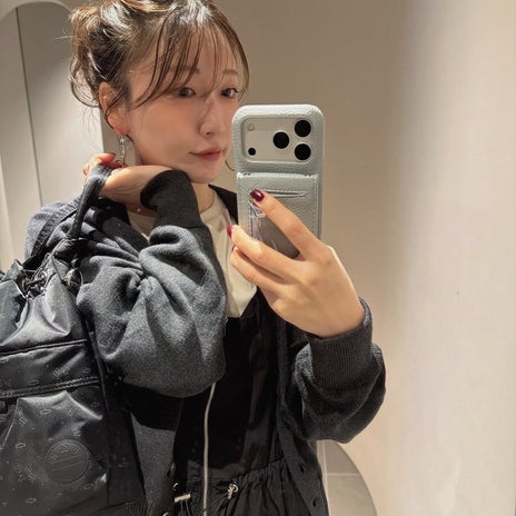 桃 夫とペアルックでグランピングの画像
