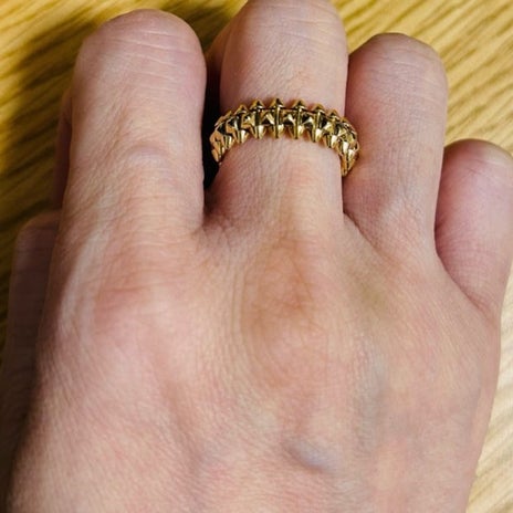 分不相応で恥ずかしい初カルティエの画像