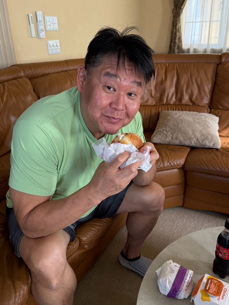 若乃花 バーガー2つとナゲットの画像