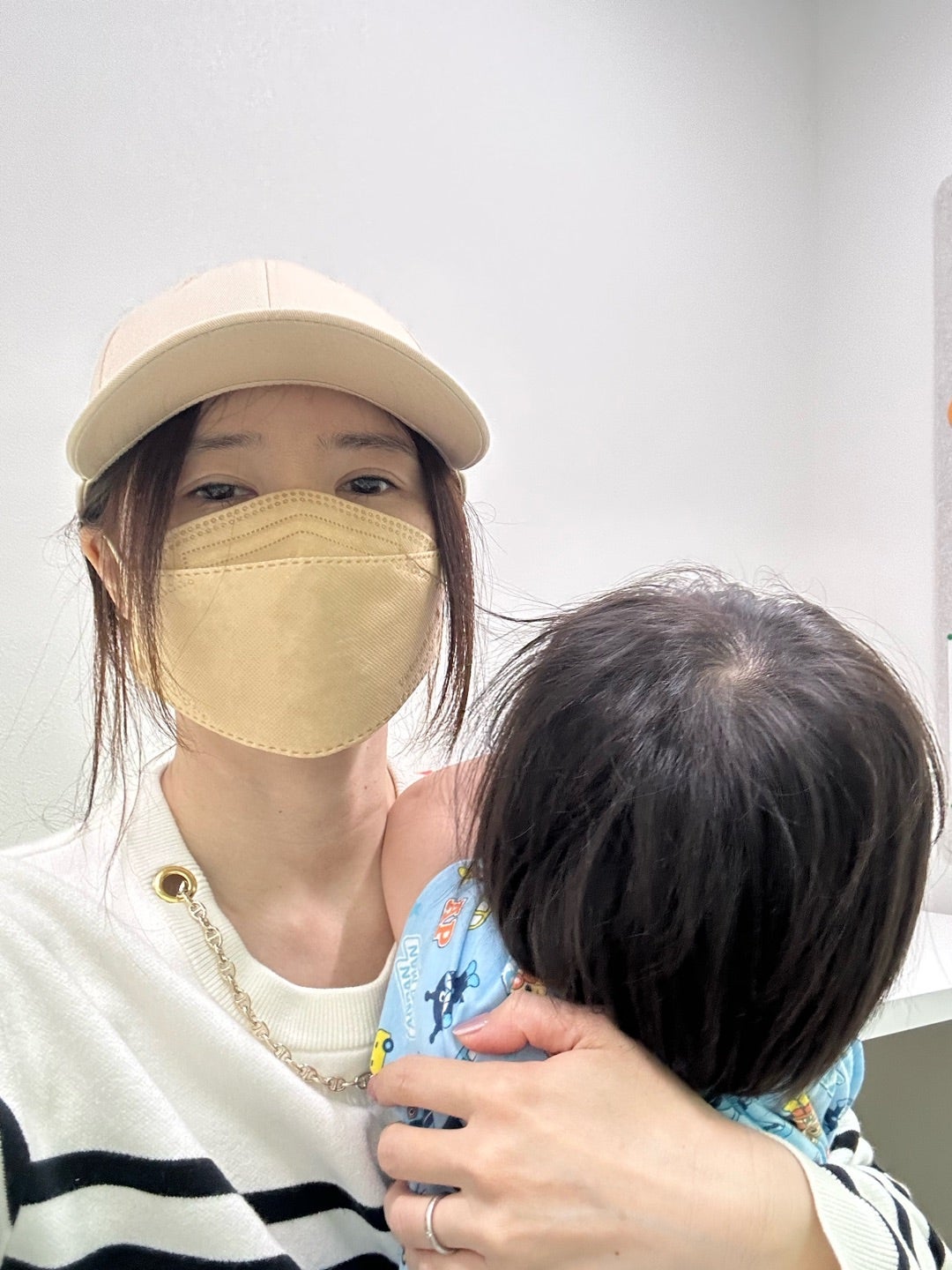 手島優 突発性発疹でバタバタ