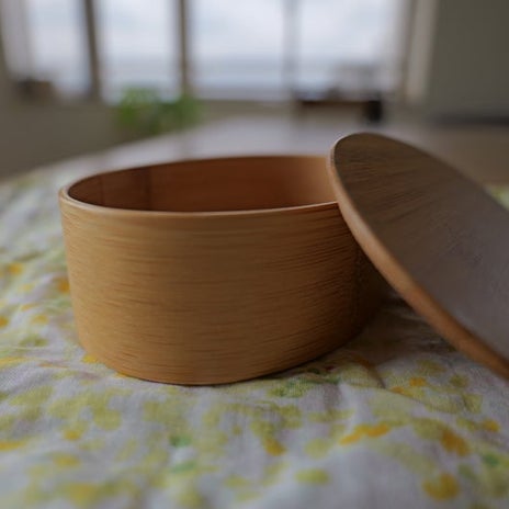 撮影で使った女優からの弁当箱の画像