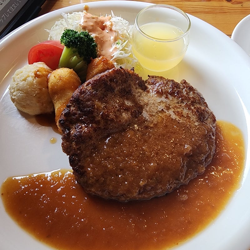 コストコで買ったチラシ寿司と夕飯の画像