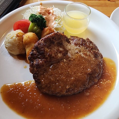 コストコで買ったチラシ寿司と夕飯の画像