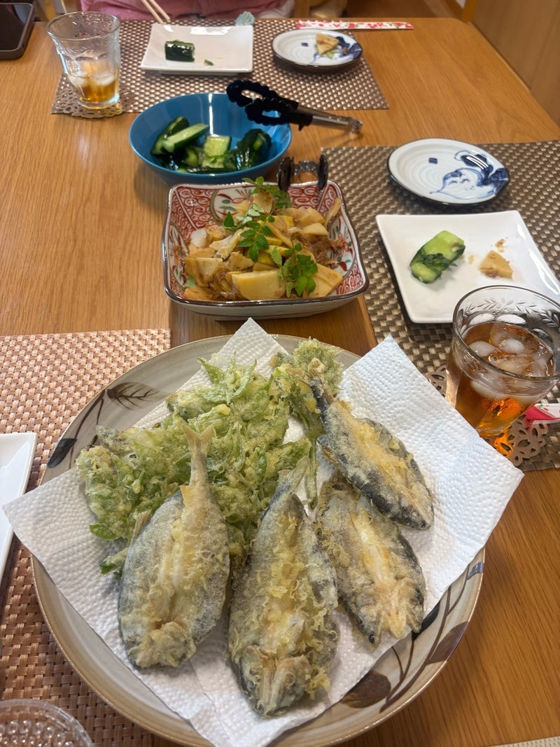 広川ひかる 芸人と同級生と墓参りの画像