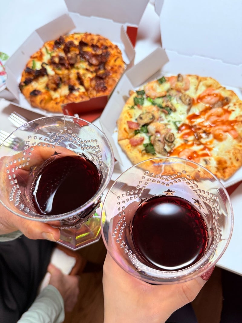 ママと食べた甘辛お肉の宅配ピザの画像