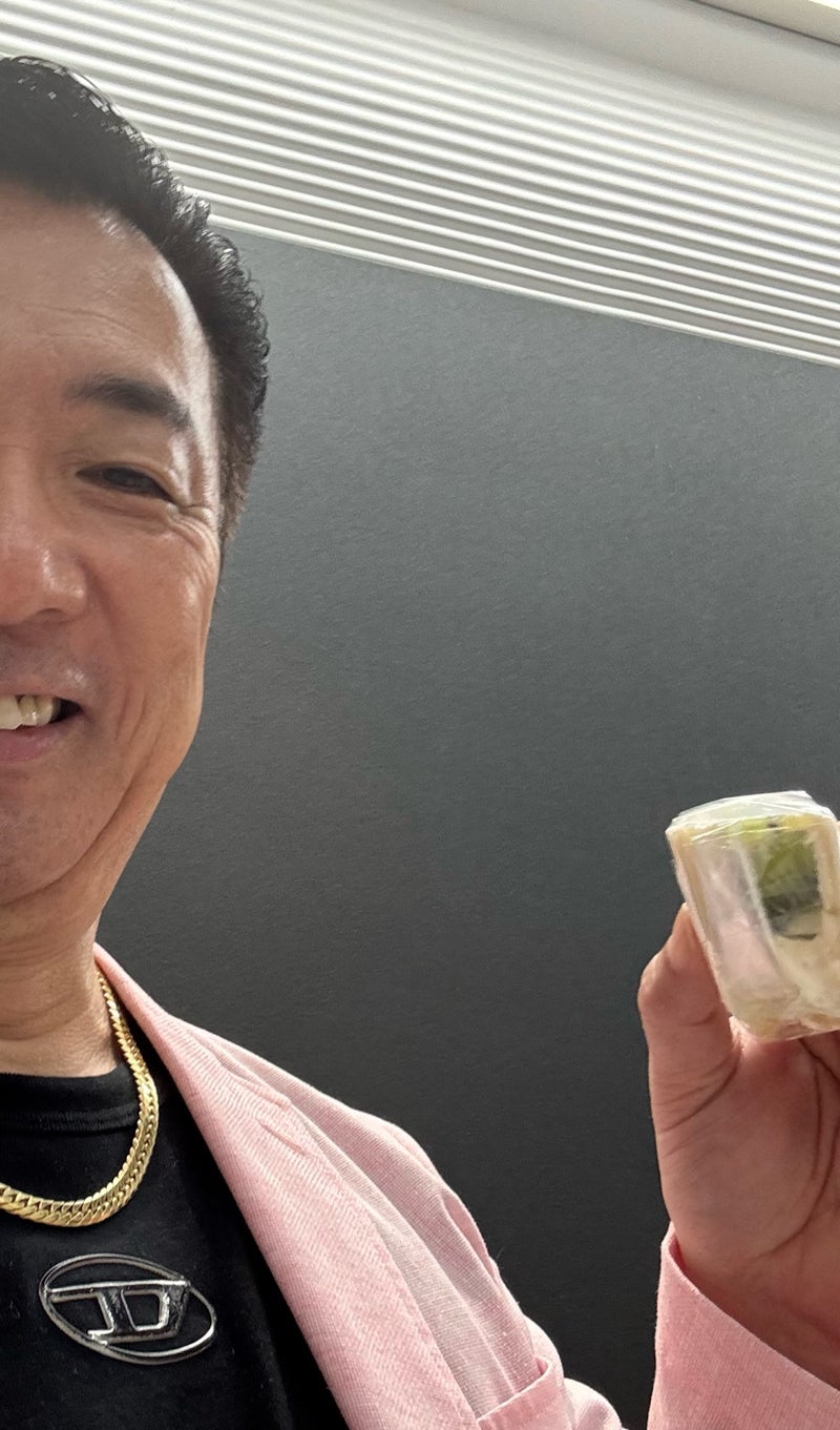 堀ちえみの夫 撮影中のフルーツサンドの画像
