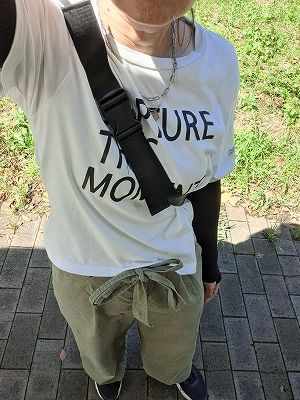 色あせても捨てられないワイドパンツの画像