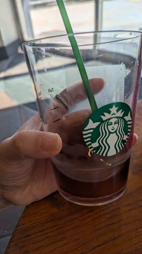 濃い麦茶みたいな感じのコーヒーの画像