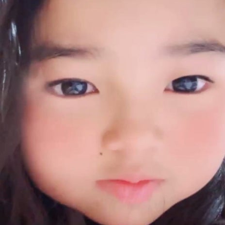 クロ 親なしで実家にお泊まりの娘の画像