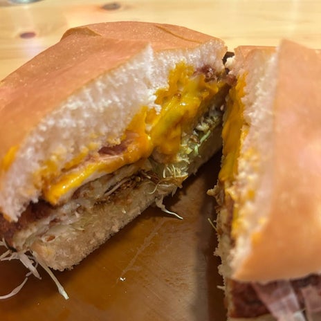 コメダの相性が今一つのバーガーの画像