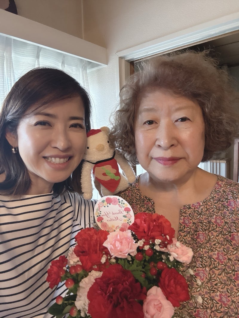 江口ともみ 89歳の元気な母親