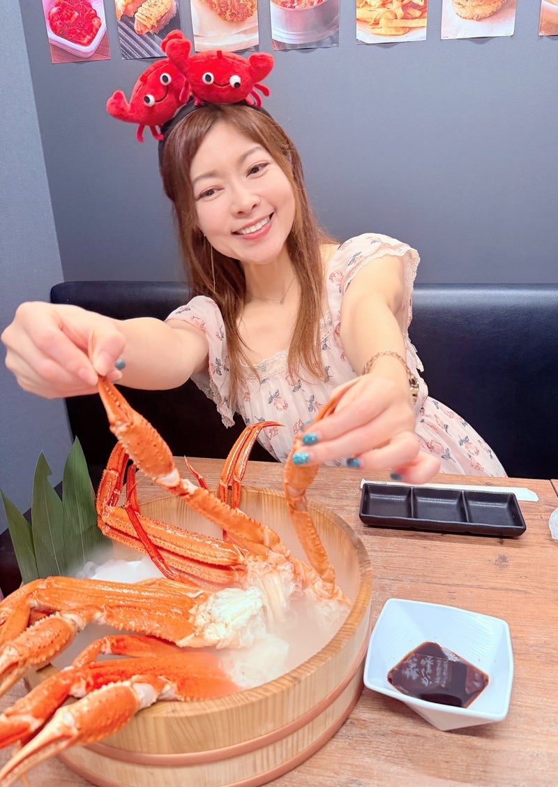 居心地のいい個室での蟹食べ放題の画像