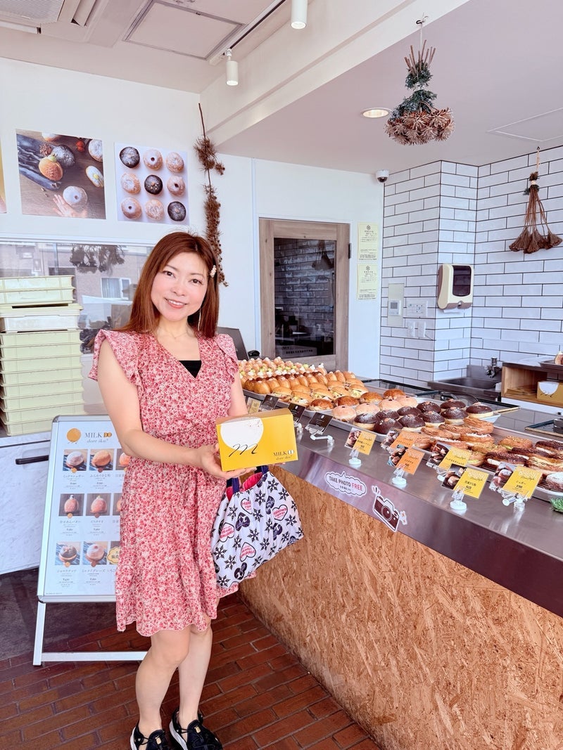 お店で手作りの感動するスコーンの画像
