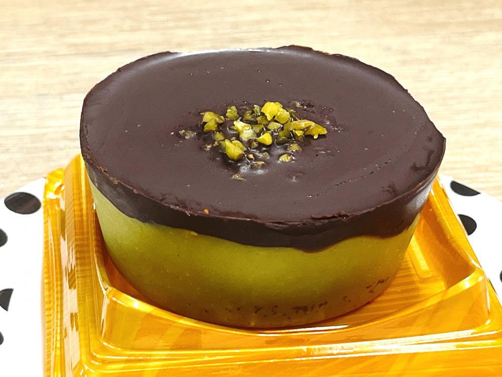 成城石井ドバイチョコ風ケーキ