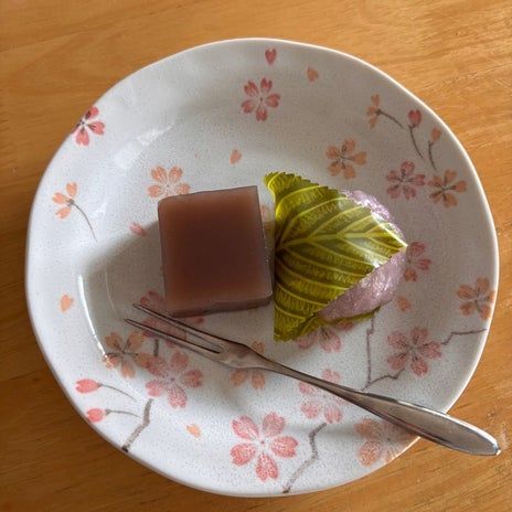 探していて結局買わなかったお皿の画像